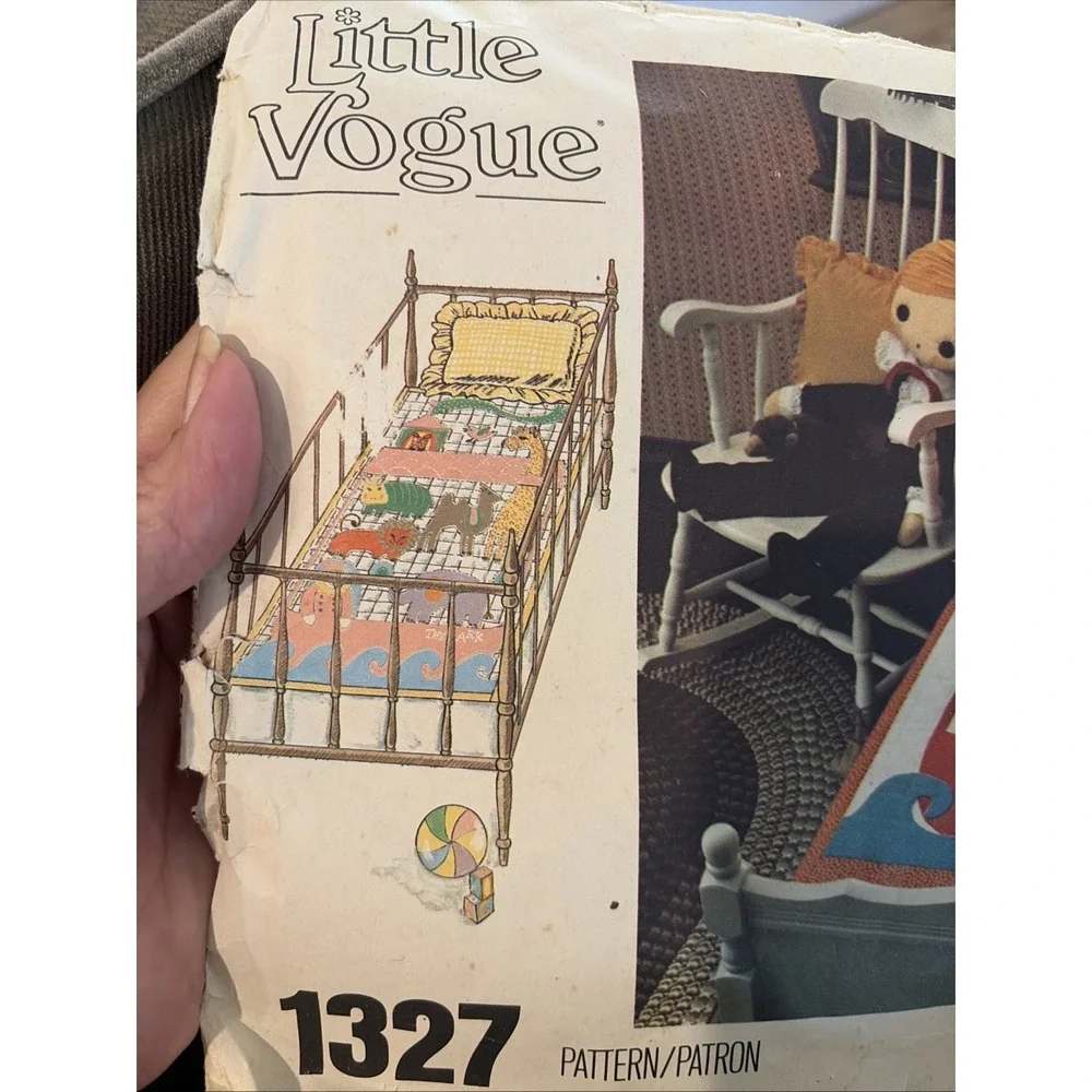 Little Vogue 1327 Child's Quilt Applique Ark Animals Sewing Pattern Vintage 1992